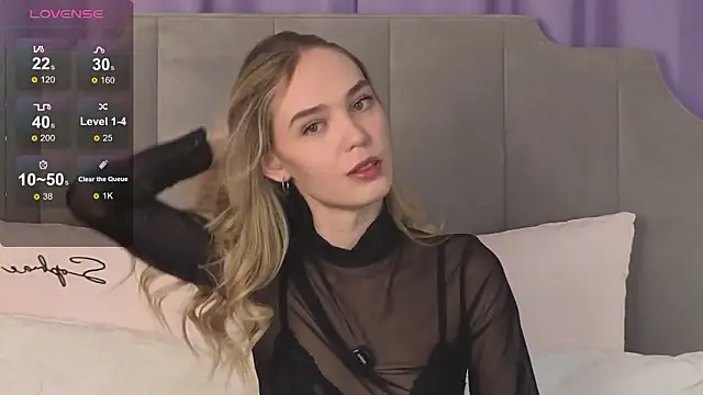 Snapshot of NikkiRyx chatting on 03-06-26, 03:08 NikkiRyx online show from 03-06-26, 03:08