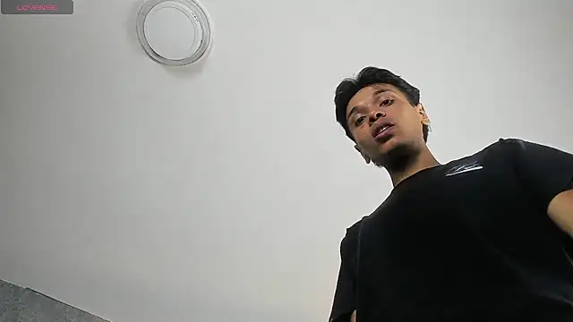 Alejandroo Montenegro online show from 06-09-26, 08:09