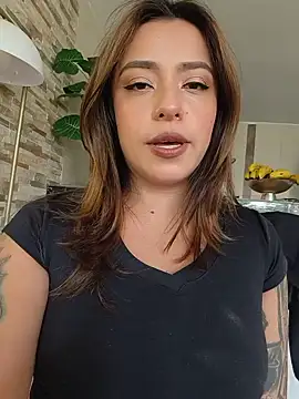 Snapshot of foxxy_lover chatting on 06-15-26, 05:59 foxxy lover online show from 06-15-26, 05:59