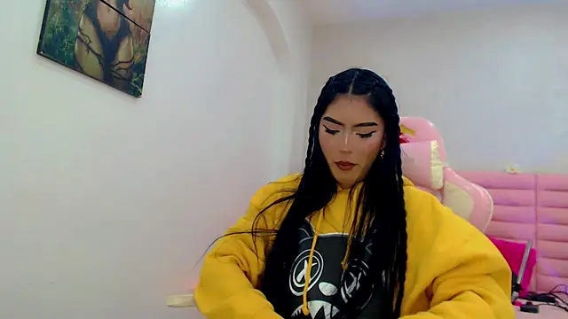 estefany squirt1 online show from 02-12-26, 04:29