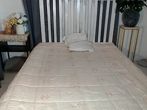 Snapshot of lady_finger1234 chatting on 03-06-26, 01:13 lady finger1234 online show from 03-06-26, 01:13