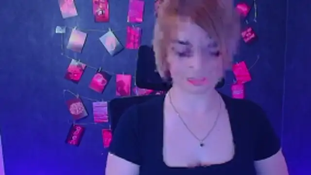 CuttieEmma online show from 04-18-26, 11:47