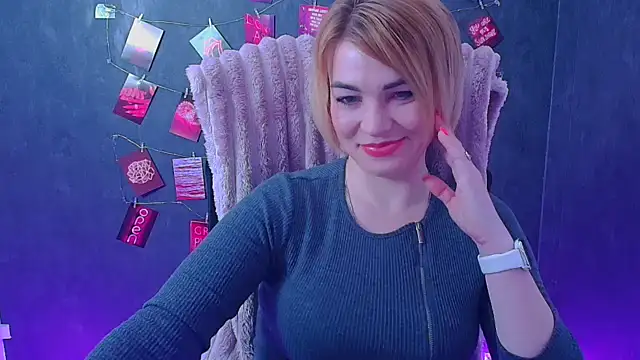 CuttieEmma online show from 04-29-26, 05:55