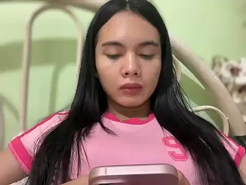 Snapshot of devine_goddess chatting on 02-26-26, 12:42 devine goddess online show from 02-26-26, 12:42