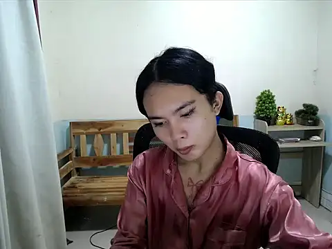 Snapshot of devine_goddess chatting on 06-30-26, 05:52 devine goddess online show from 06-30-26, 05:52