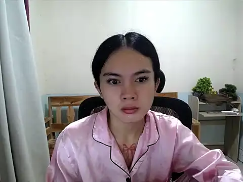 Snapshot of devine_goddess chatting on 07-10-26, 03:00 devine goddess online show from 07-10-26, 03:00