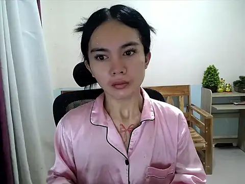 Snapshot of devine_goddess chatting on 07-11-26, 04:59 devine goddess online show from 07-11-26, 04:59