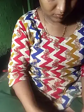 Snapshot of Romantic-Couple999 chatting on 03-12-26, 09:10 Romantic-Couple999 online show from 03-12-26, 09:10