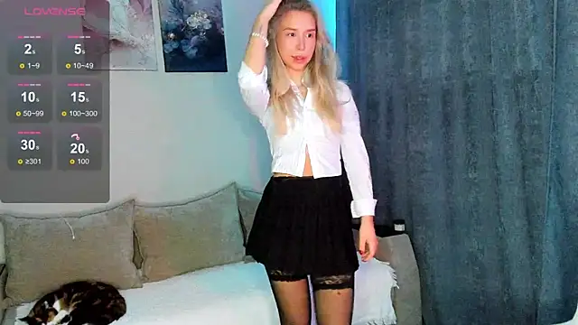 Snapshot of Elysia_kiss chatting on 03-03-26, 03:12 Elysia kiss online show from 03-03-26, 03:12