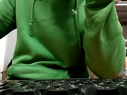 Snapshot of elegantblack chatting on 02-21-26, 10:38 elegantblack online show from 02-21-26, 10:38