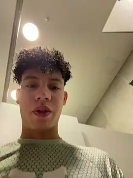 yoursexyjose online show from 07-06-26, 05:59