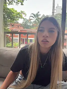 Mia Rosee1 online show from 05-10-26, 06:24