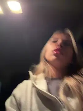 Mia Rosee1 online show from 06-03-26, 11:54