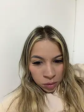 Mia Rosee1 online show from 07-23-26, 01:58