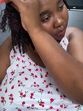 Snapshot of MeekyCurvyAss chatting on 02-21-26, 11:11 MeekyCurvyAss online show from 02-21-26, 11:11