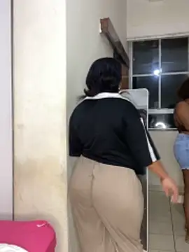 Snapshot of MeekyCurvyAss chatting on 05-22-26, 08:14 MeekyCurvyAss online show from 05-22-26, 08:14