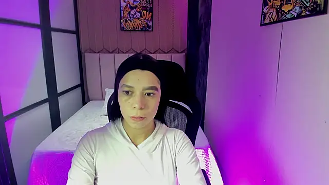 GemmaBrown online show from 03-11-26, 01:17