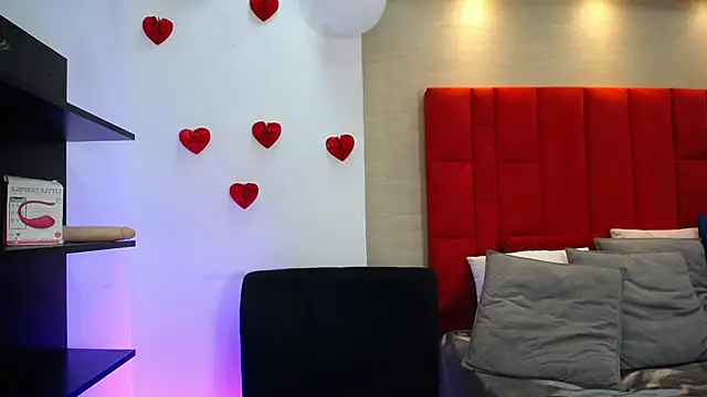 Snapshot of Luna_Millers chatting on 03-02-26, 04:25 Luna Millers online show from 03-02-26, 04:25