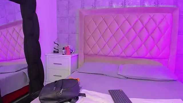 CleoFoxx  online show from 02-09-26, 01:26