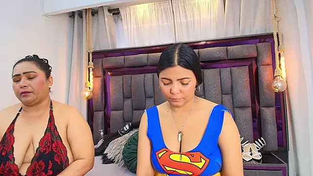 Karina Mendoza online show from 03-15-26, 06:36