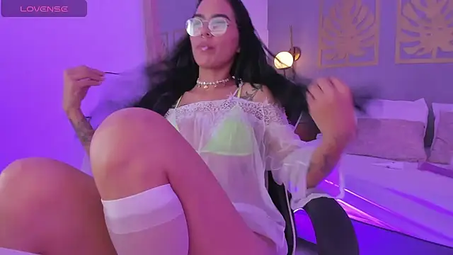 duna23  online show from 04-25-26, 02:03