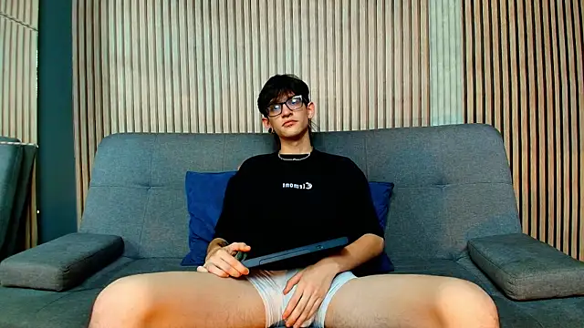 Snapshot of Jax_valentine chatting on 03-06-26, 10:50 Jax valentine online show from 03-06-26, 10:50