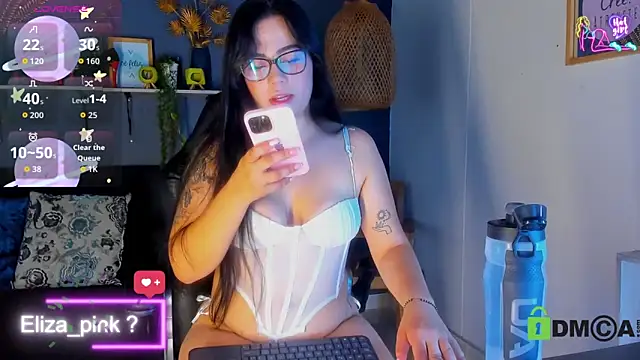 Snapshot of eliza_pink24 chatting on 05-20-26, 06:14 eliza pink24 online show from 05-20-26, 06:14