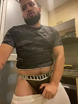 Snapshot of Dalton_s chatting on 05-03-26, 01:33 Dalton s online show from 05-03-26, 01:33