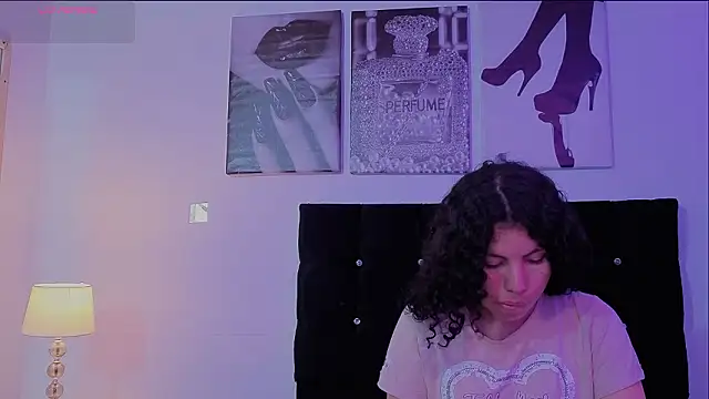 Snapshot of Zoe-yanin chatting on 03-09-26, 06:56 Zoe-yanin online show from 03-09-26, 06:56