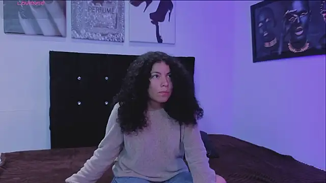 Snapshot of Zoe-yanin chatting on 03-11-26, 06:36 Zoe-yanin online show from 03-11-26, 06:36