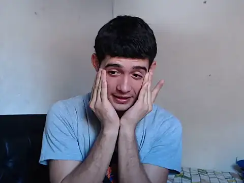 Snapshot of jhayko22 chatting on 02-09-26, 06:01 jhayko22 online show from 02-09-26, 06:01