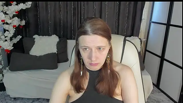 Snapshot of Kathrine_Meyer chatting on 03-12-26, 02:07 Kathrine Meyer online show from 03-12-26, 02:07