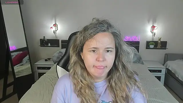 LilyBel online show from 07-06-26, 01:02