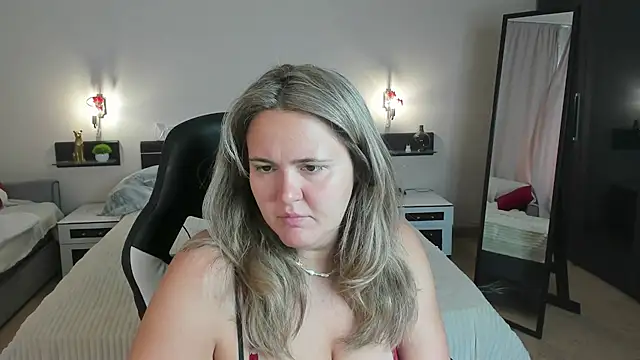 LilyBel online show from 07-15-26, 01:00