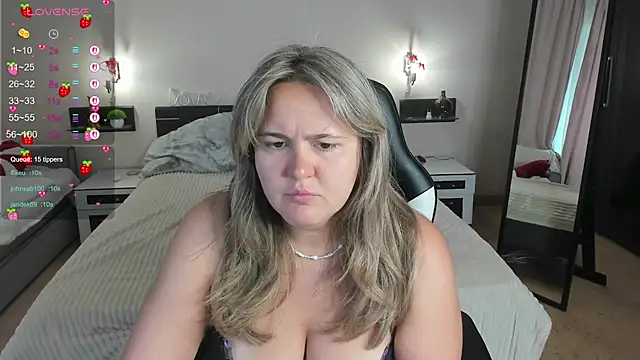 LilyBel online show from 07-17-26, 01:12