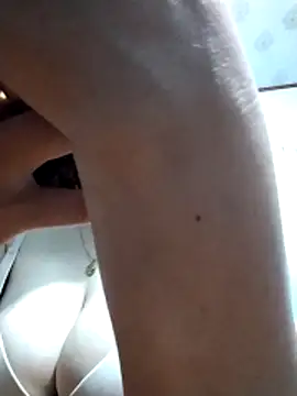 Snapshot of Marui-1 chatting on 03-03-26, 05:57 Marui-1 online show from 03-03-26, 05:57