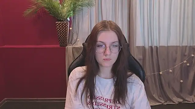 VixenLight online show from 03-05-26, 01:23