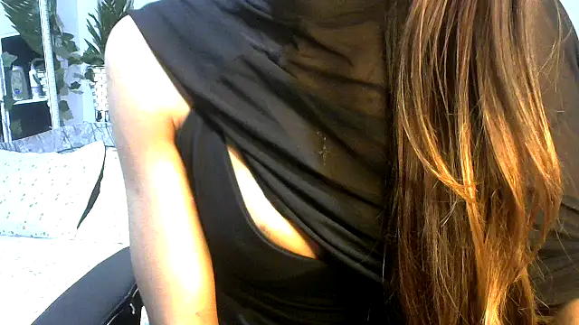 Snapshot of call_me_babyy chatting on 03-12-26, 05:30 call me babyy online show from 03-12-26, 05:30