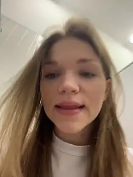 Snapshot of StreetSquirt chatting on 03-03-26, 03:56 StreetSquirt online show from 03-03-26, 03:56