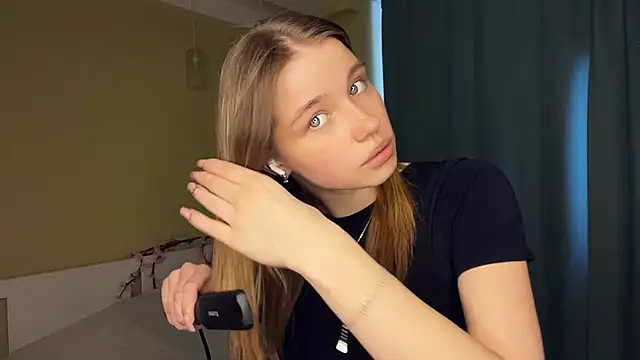 EarthaStinett online show from 03-12-26, 12:11