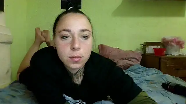 MillaSourety online show from 07-18-26, 09:18
