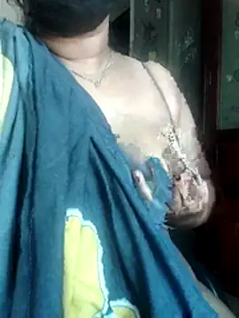 Snapshot of Tamil_Devasri chatting on 03-21-26, 08:19 Tamil Devasri online show from 03-21-26, 08:19