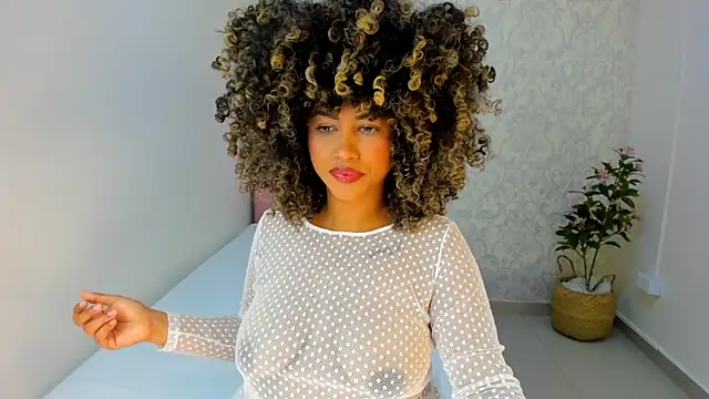 Snapshot of Brit_weston chatting on 03-09-26, 08:35 Brit weston online show from 03-09-26, 08:35