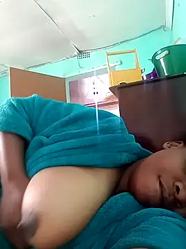 BBWQueenxx online show from 05-21-26, 07:15