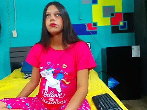 Snapshot of analyn-2027 chatting on 02-05-26, 11:42 analyn-2027 online show from 02-05-26, 11:42