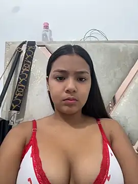 Snapshot of Baby_morena12 chatting on 05-21-26, 09:44 Baby morena12 online show from 05-21-26, 09:44