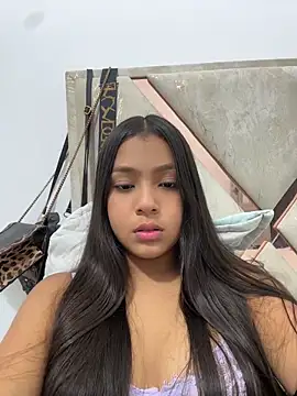 Snapshot of Baby_morena12 chatting on 05-27-26, 03:47 Baby morena12 online show from 05-27-26, 03:47