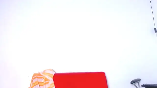 Snapshot of arielnoir6958 chatting on 06-12-26, 10:30 arielnoir6958 online show from 06-12-26, 10:30