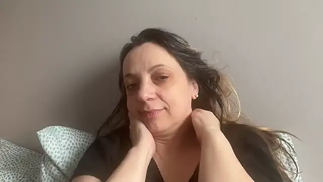 ShyFlameLive online show from 04-29-26, 01:04