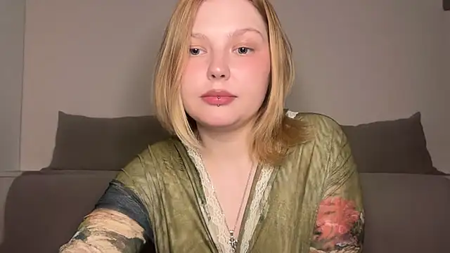 Ophelia Ritz online show from 05-13-26, 10:27